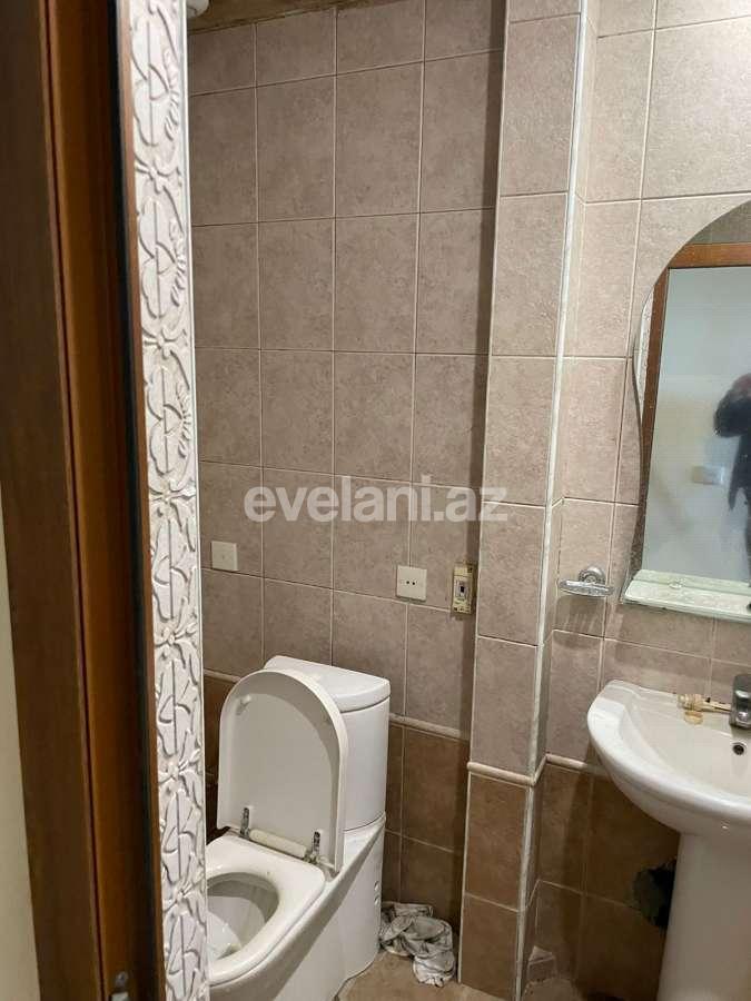 Продаётся, вторичка, 3-комнаты, 67 m², Баку, Сабунчинский r, Бакиханова p, Нефтчиляр m.