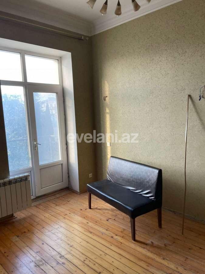 Продаётся, вторичка, 3-комнаты, 67 m², Баку, Сабунчинский r, Бакиханова p, Нефтчиляр m.