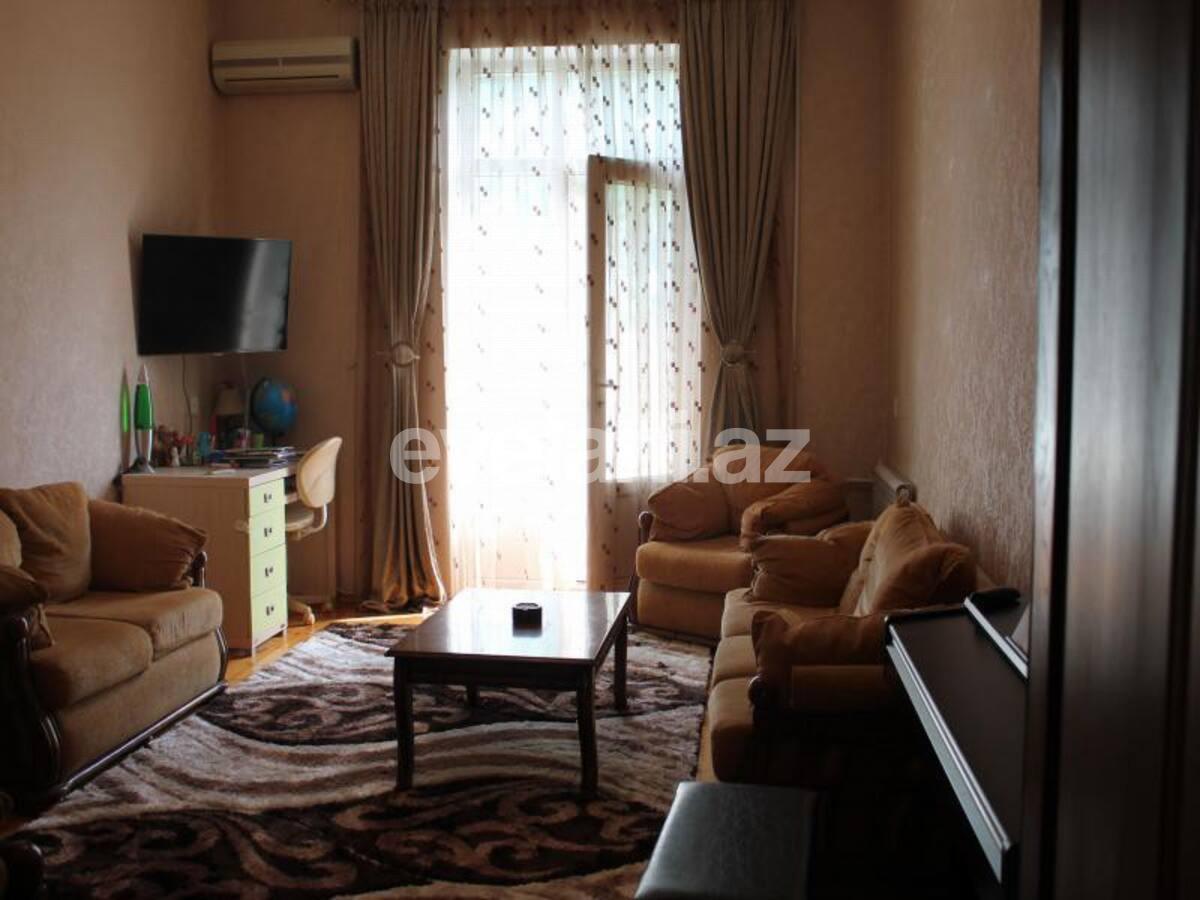 Продаётся, вторичка, 3-комнаты, 67 m², Баку, Сабунчинский r, Бакиханова p, Нефтчиляр m.