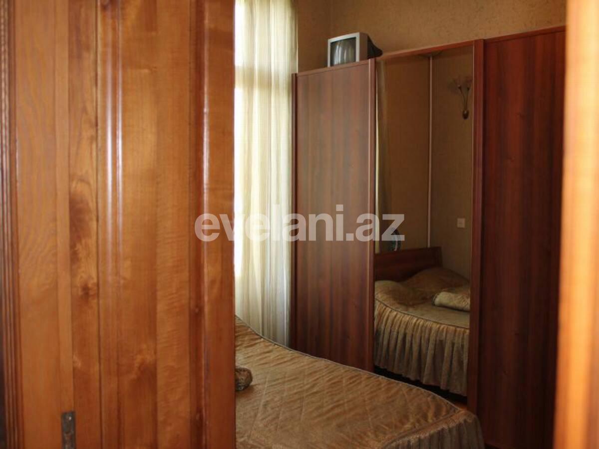 Продаётся, вторичка, 3-комнаты, 67 m², Баку, Сабунчинский r, Бакиханова p, Нефтчиляр m.