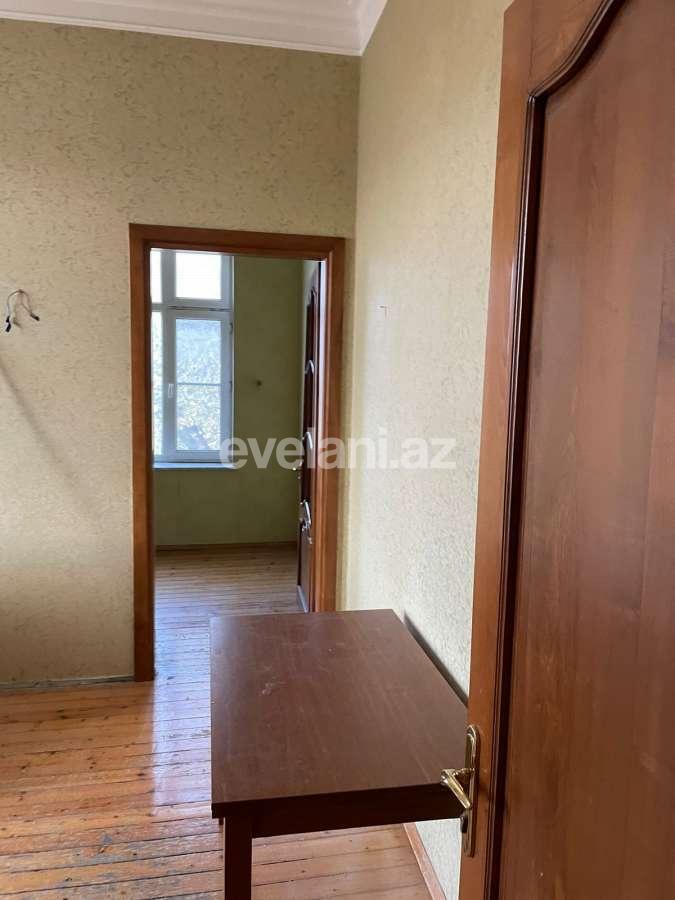 Продаётся, вторичка, 3-комнаты, 67 m², Баку, Сабунчинский r, Бакиханова p, Нефтчиляр m.