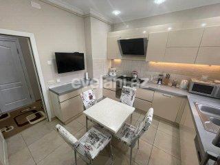 Kirayə verilir, yeni tikili, 4 otaqlı, 130 m², Bakı, Səbail r, Bayıl q, Sahil m.