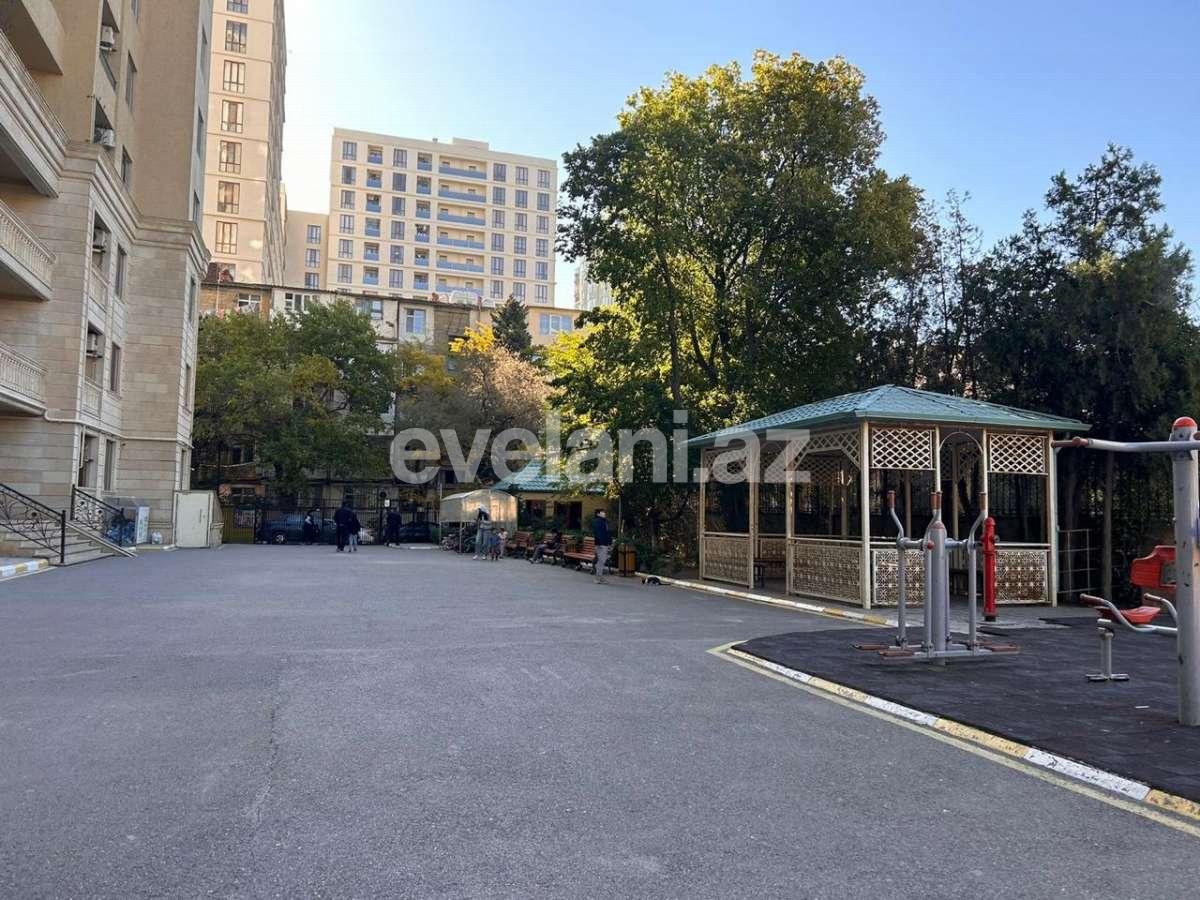 Satılır, yeni tikili, 3 otaqlı, 71.3 m², Bakı, Yasamal r, İnşaatçılar m.