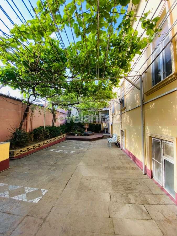 Satılır, həyət evi / bağ, 8 otaqlı, 540 m², Bakı, Binəqədi r, 6-cı mikrorayon q, Nəsimi m.