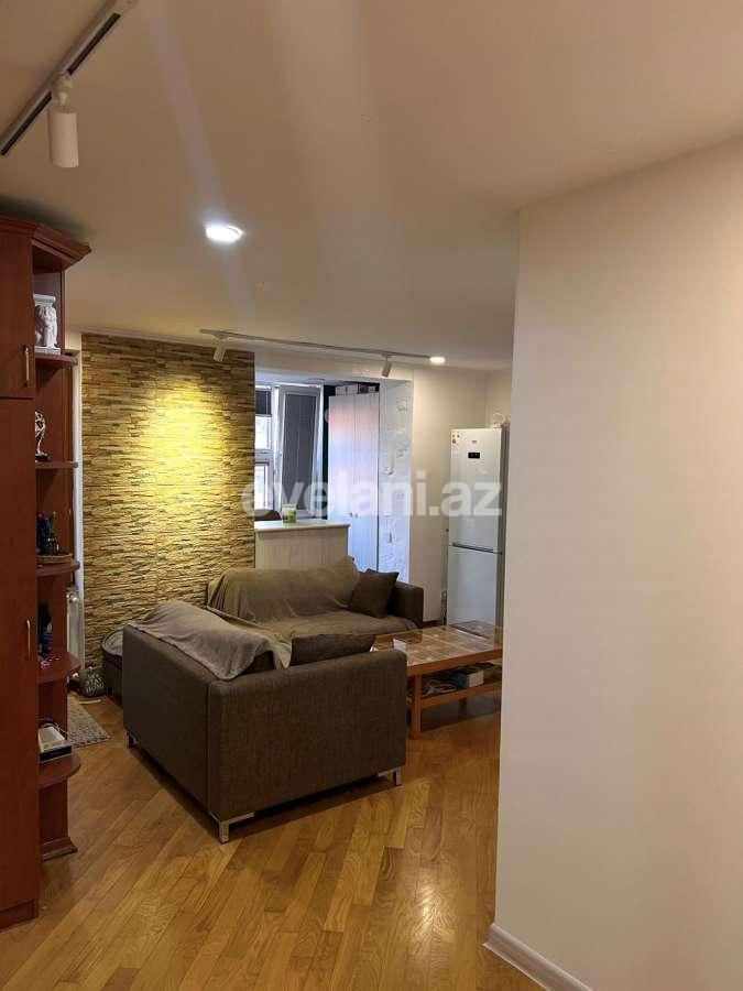 Продаётся, вторичка, 2-комнаты, 33 m², Баку, Хатаинский r, Кара Караев m.