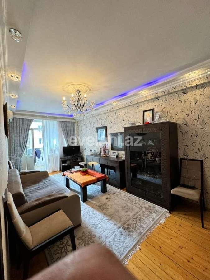 Satılır, köhnə tikili, 2 otaqlı, 52 m², Bakı, Yasamal r, Yasamal q, İnşaatçılar m.
