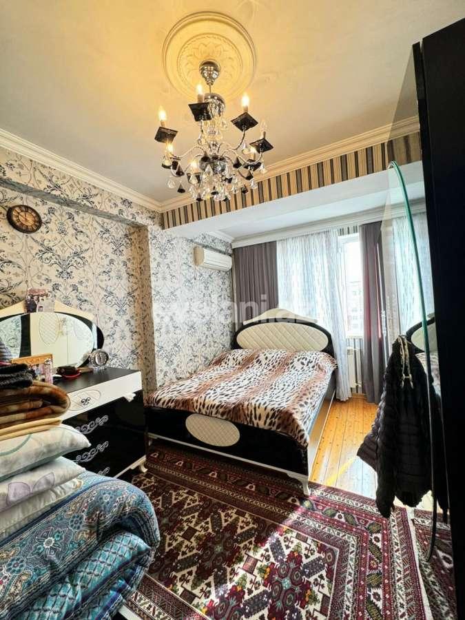 Satılır, köhnə tikili, 2 otaqlı, 52 m², Bakı, Yasamal r, Yasamal q, İnşaatçılar m.