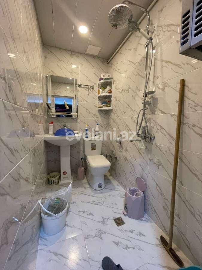 Satılır, köhnə tikili, 2 otaqlı, 43 m², Bakı, Yasamal r, Elmlər Akademiyası m.