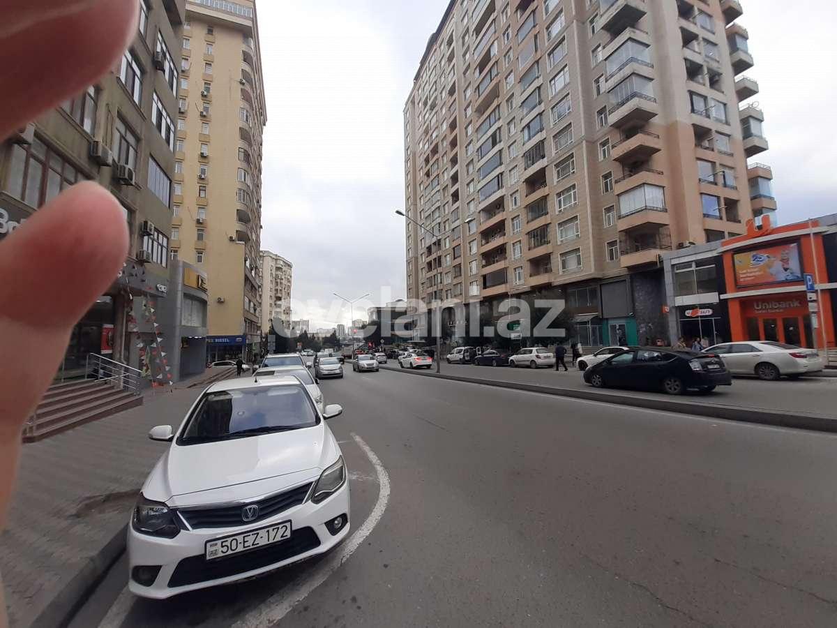 Kirayə verilir, köhnə tikili, 3 otaqlı, 50 m², Bakı, Nəsimi r, 1-ci mikrorayon q, 20 yanvar m.