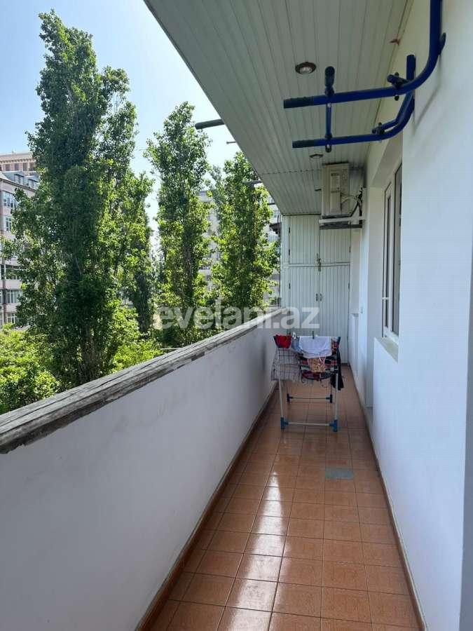 Satılır, köhnə tikili, 4 otaqlı, 110 m², Bakı, Nərimanov r, Gənclik m.
