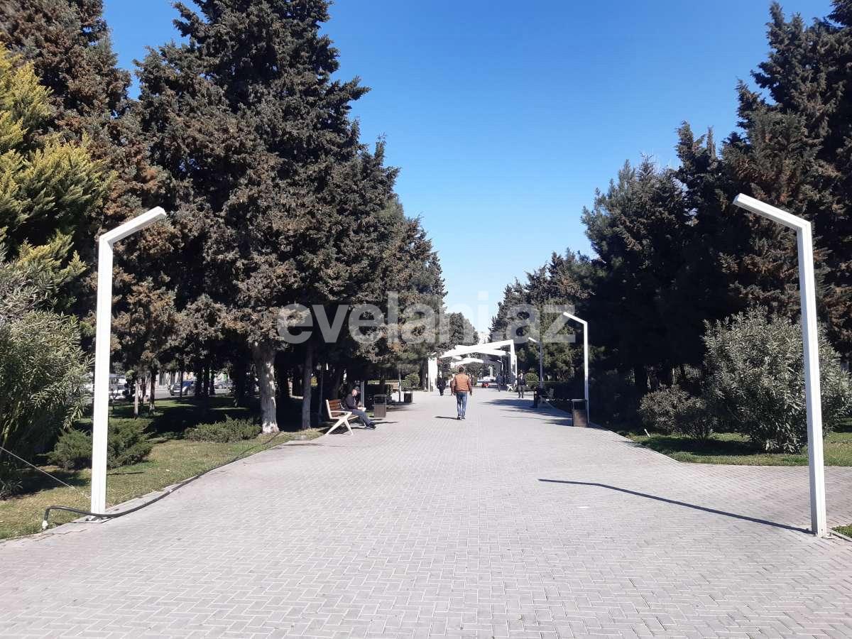 Satılır, köhnə tikili, 4 otaqlı, 110 m², Bakı, Nərimanov r, Gənclik m.