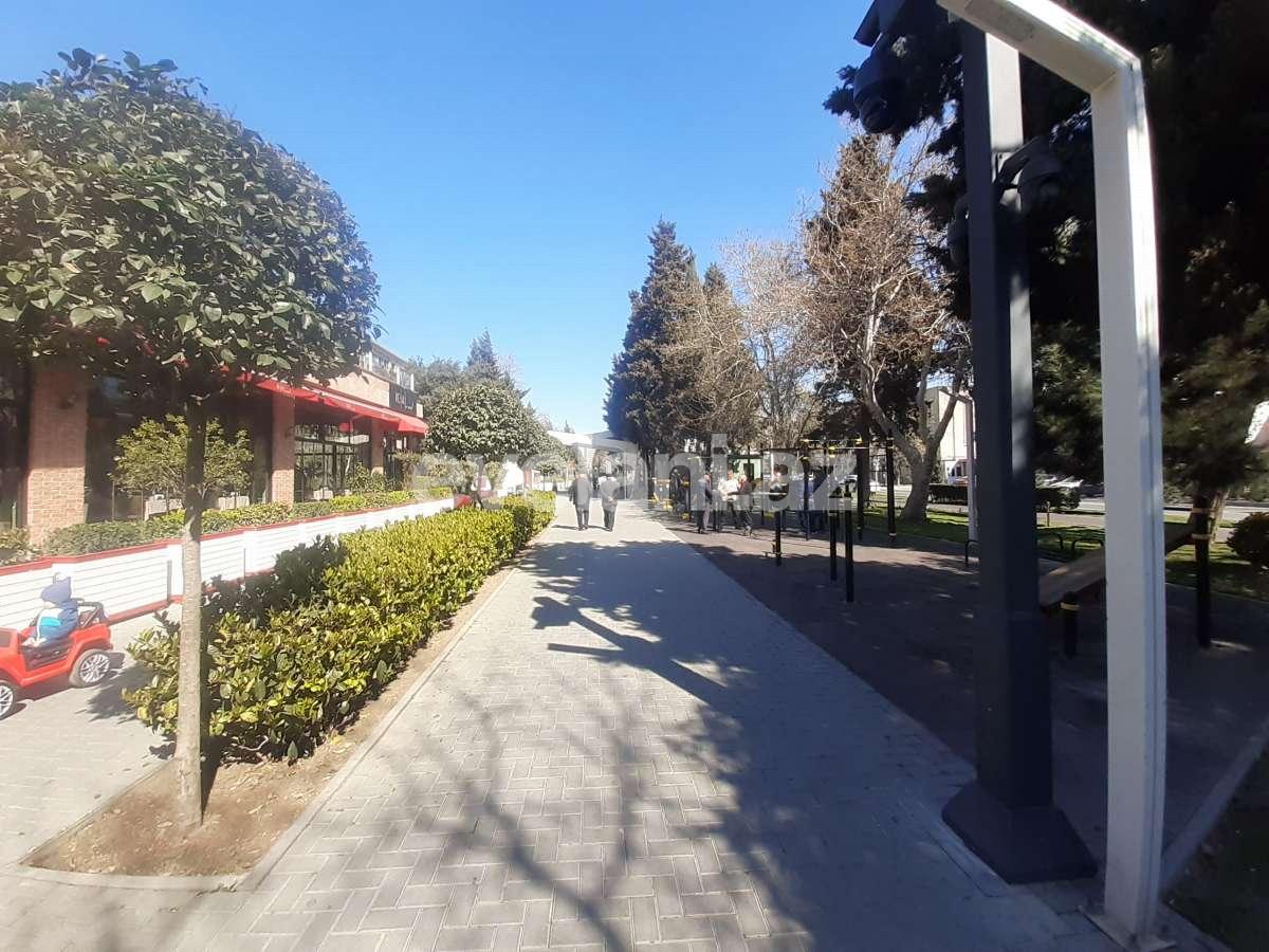 Satılır, köhnə tikili, 4 otaqlı, 110 m², Bakı, Nərimanov r, Gənclik m.