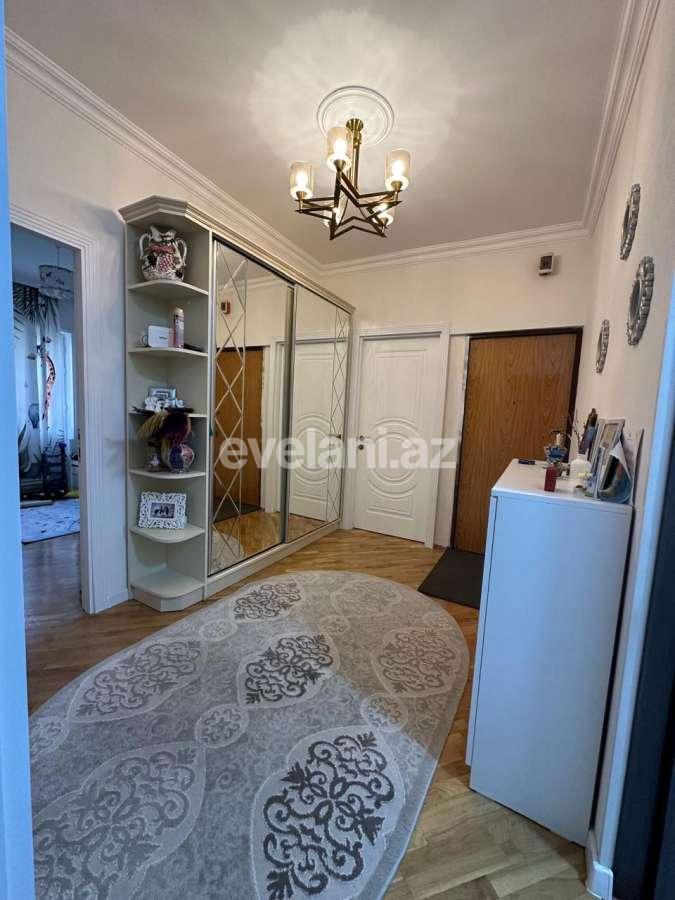Satılır, köhnə tikili, 4 otaqlı, 110 m², Bakı, Nərimanov r, Gənclik m.
