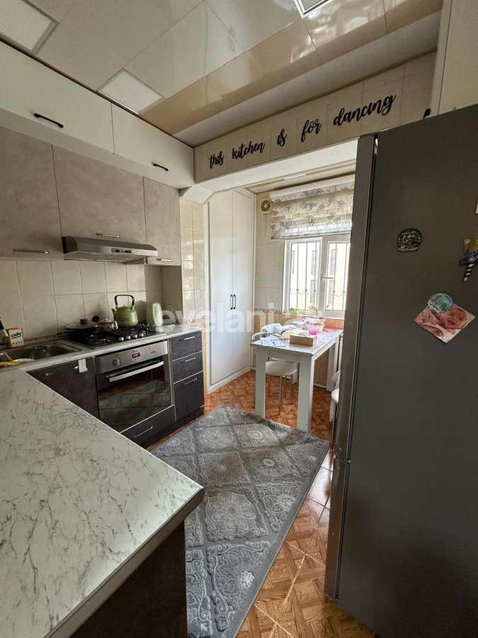 Satılır, köhnə tikili, 4 otaqlı, 110 m², Bakı, Nərimanov r, Gənclik m.