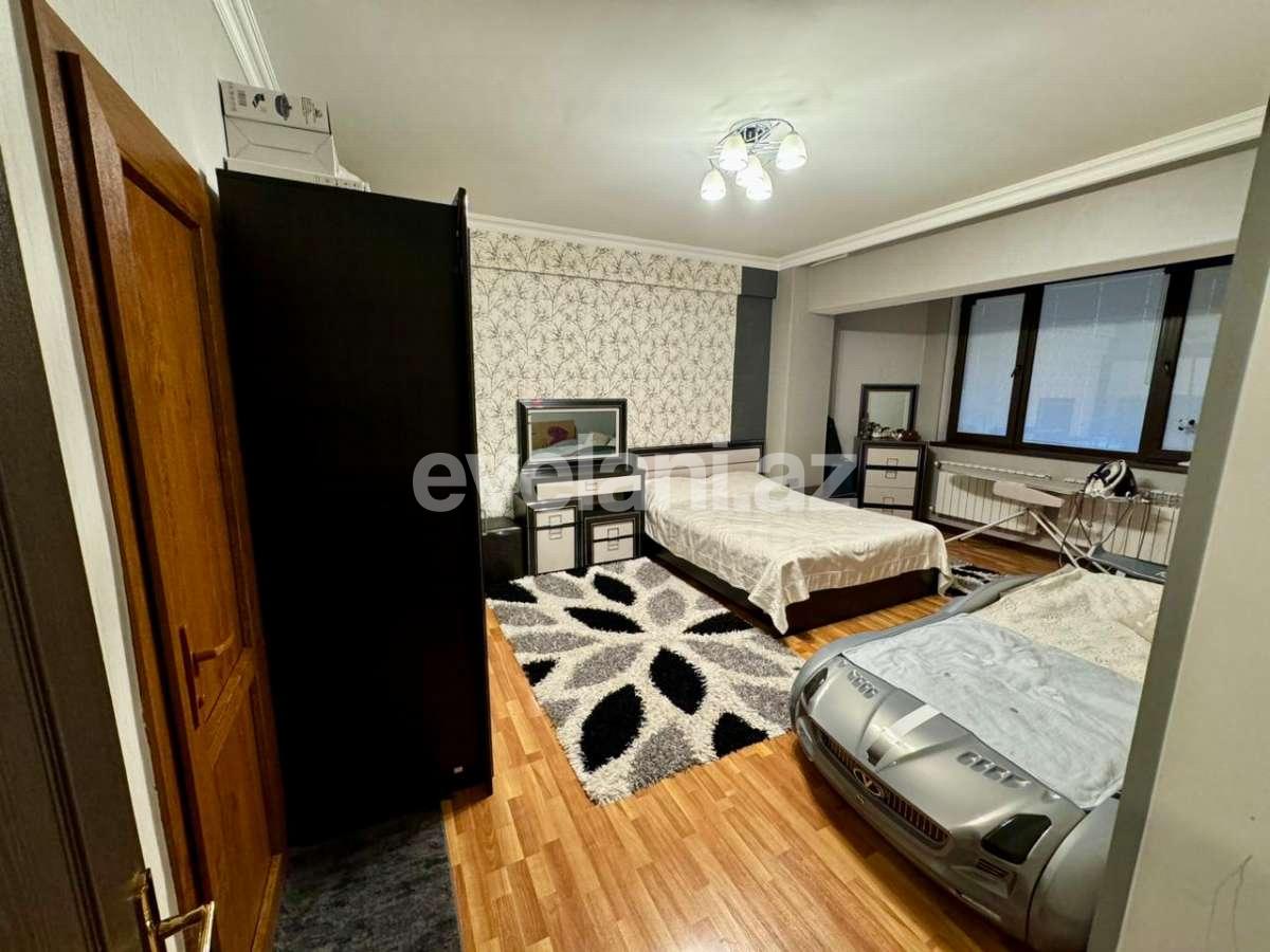 Satılır, yeni tikili, 4 otaqlı, 120 m², Bakı, Nizami r, 8-ci kilometr q, Xalqlar Dostluğu m.