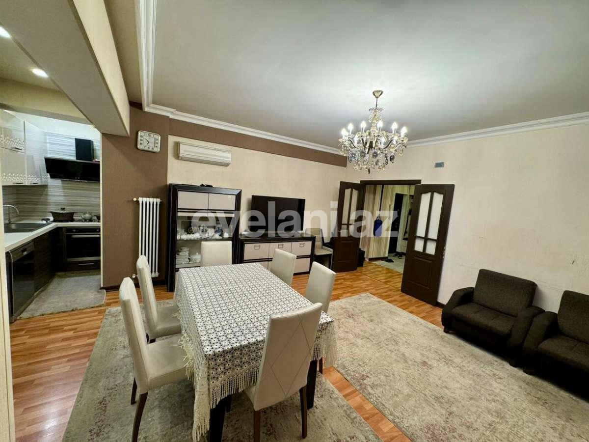 Satılır, yeni tikili, 4 otaqlı, 120 m², Bakı, Nizami r, 8-ci kilometr q, Xalqlar Dostluğu m.