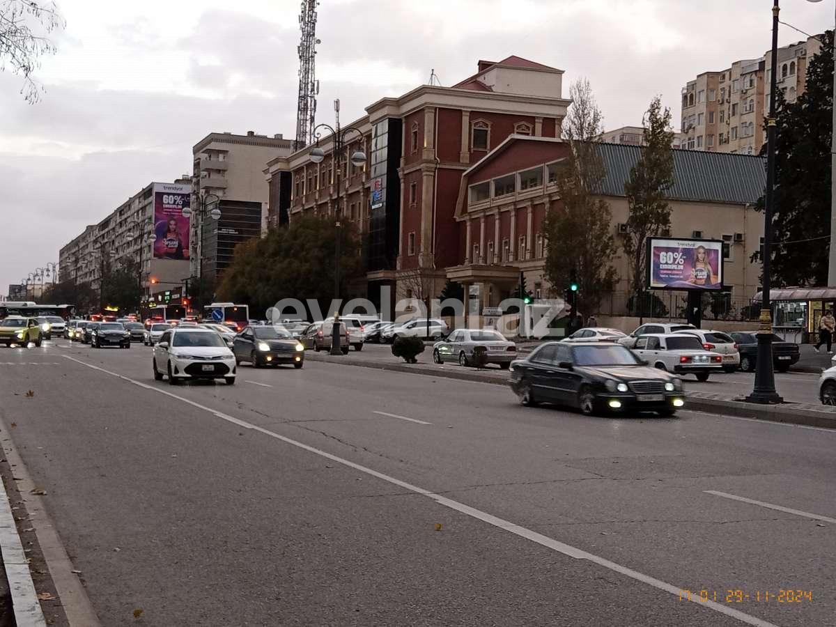 Kirayə verilir, köhnə tikili, 4 otaqlı, 60 m², Bakı, Yasamal r.