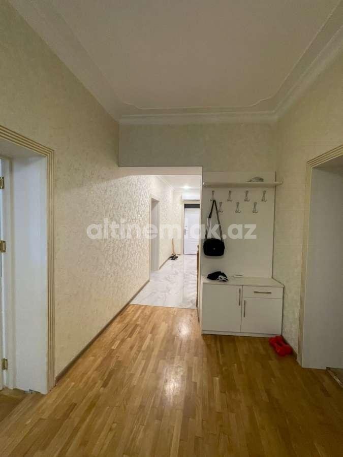 Satılır, həyət evi / bağ, 5 otaqlı, 232 m², Bakı, Sabunçu r, Bakıxanov q.