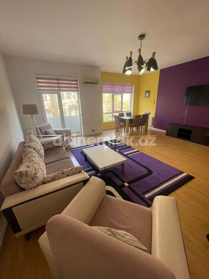 Kirayə verilir, yeni tikili, 3 otaqlı, 170 m²