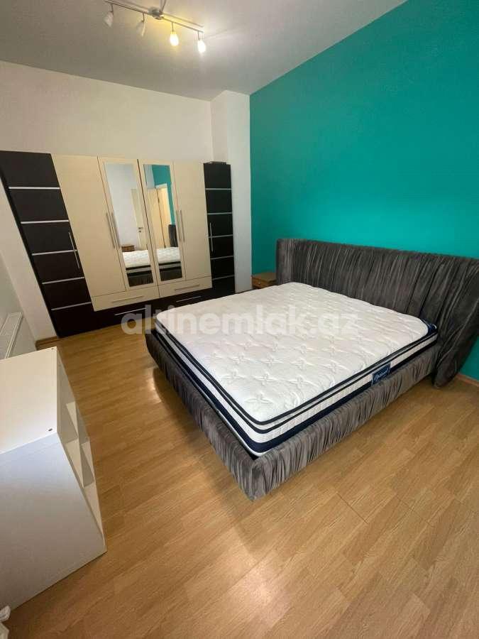 Kirayə verilir, yeni tikili, 3 otaqlı, 170 m²