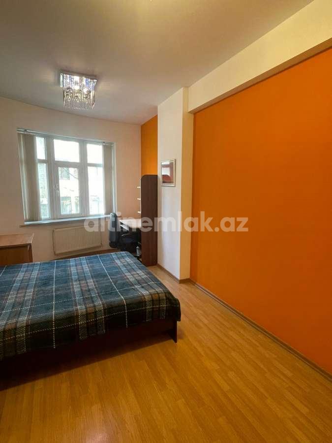 Kirayə verilir, yeni tikili, 3 otaqlı, 170 m²