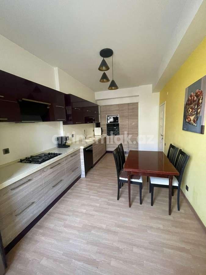 Kirayə verilir, yeni tikili, 3 otaqlı, 170 m²
