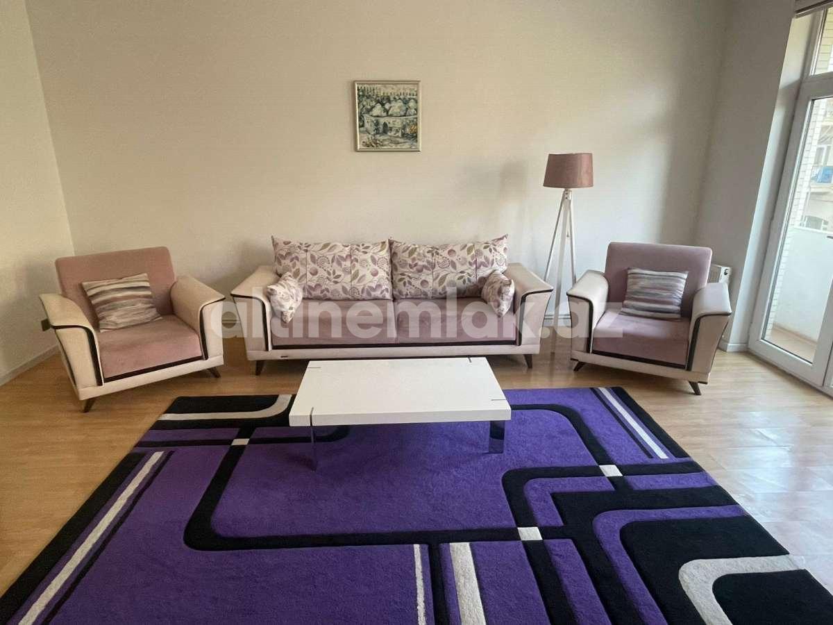 Kirayə verilir, yeni tikili, 3 otaqlı, 170 m²