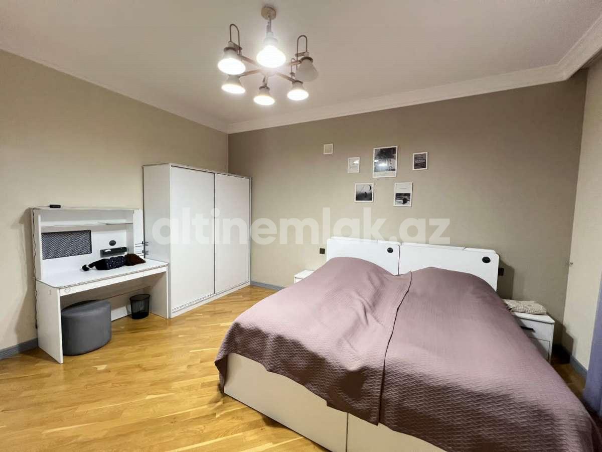 Satılır, həyət evi / bağ, 5 otaqlı, 400 m²