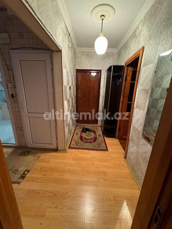 Sale, old building, 3 room, 80 m²