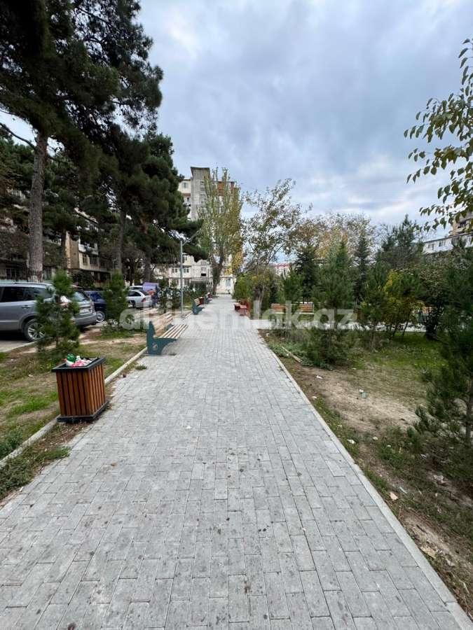 Sale, old building, 3 room, 80 m²