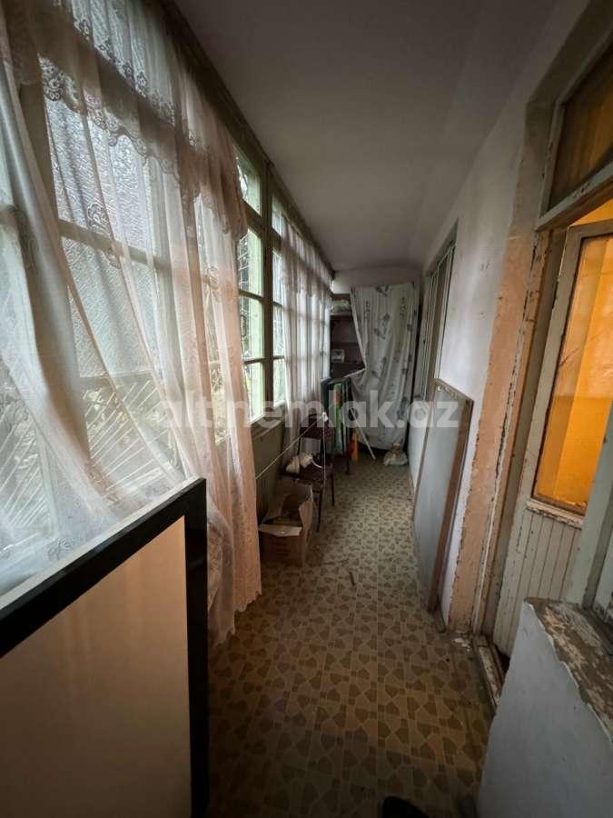 Sale, old building, 3 room, 80 m²
