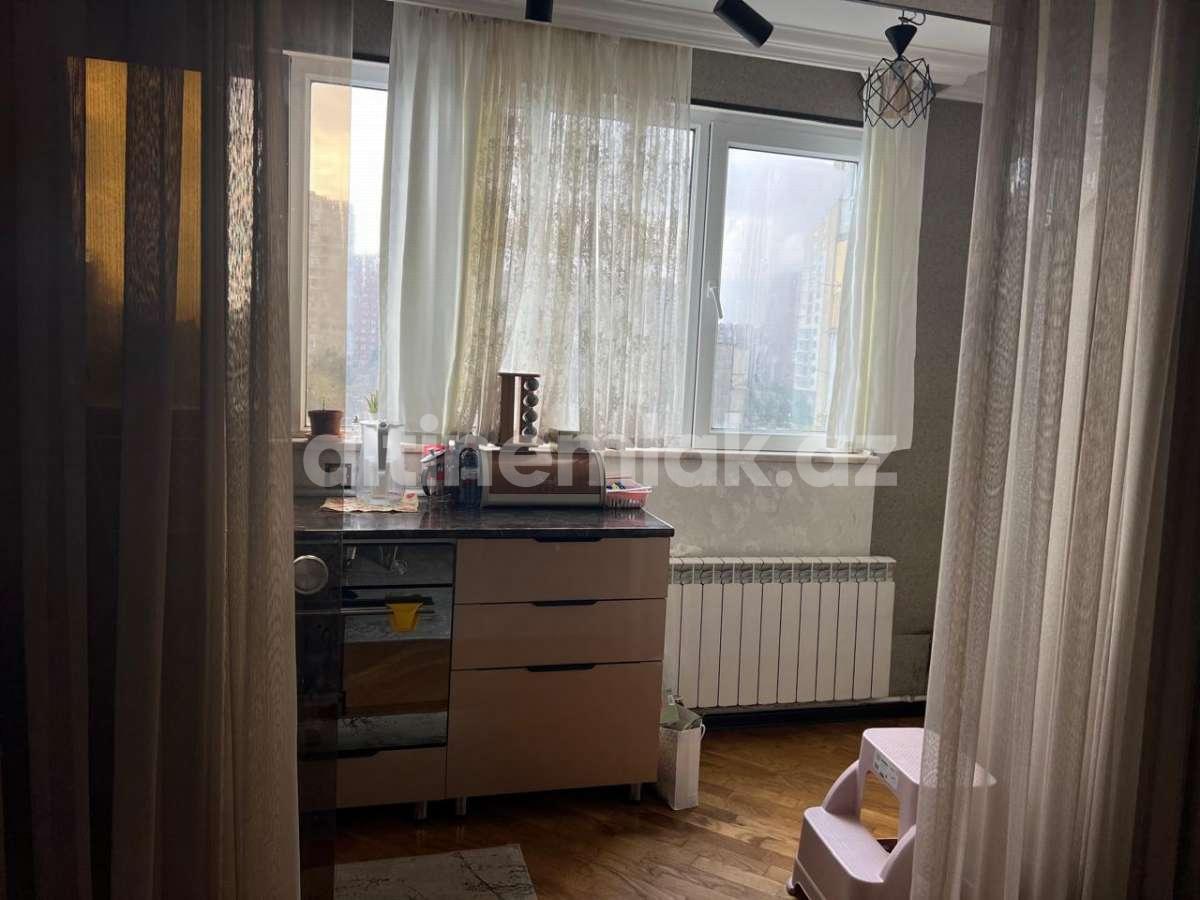 Satılır, köhnə tikili, 3 otaqlı, 75 m²