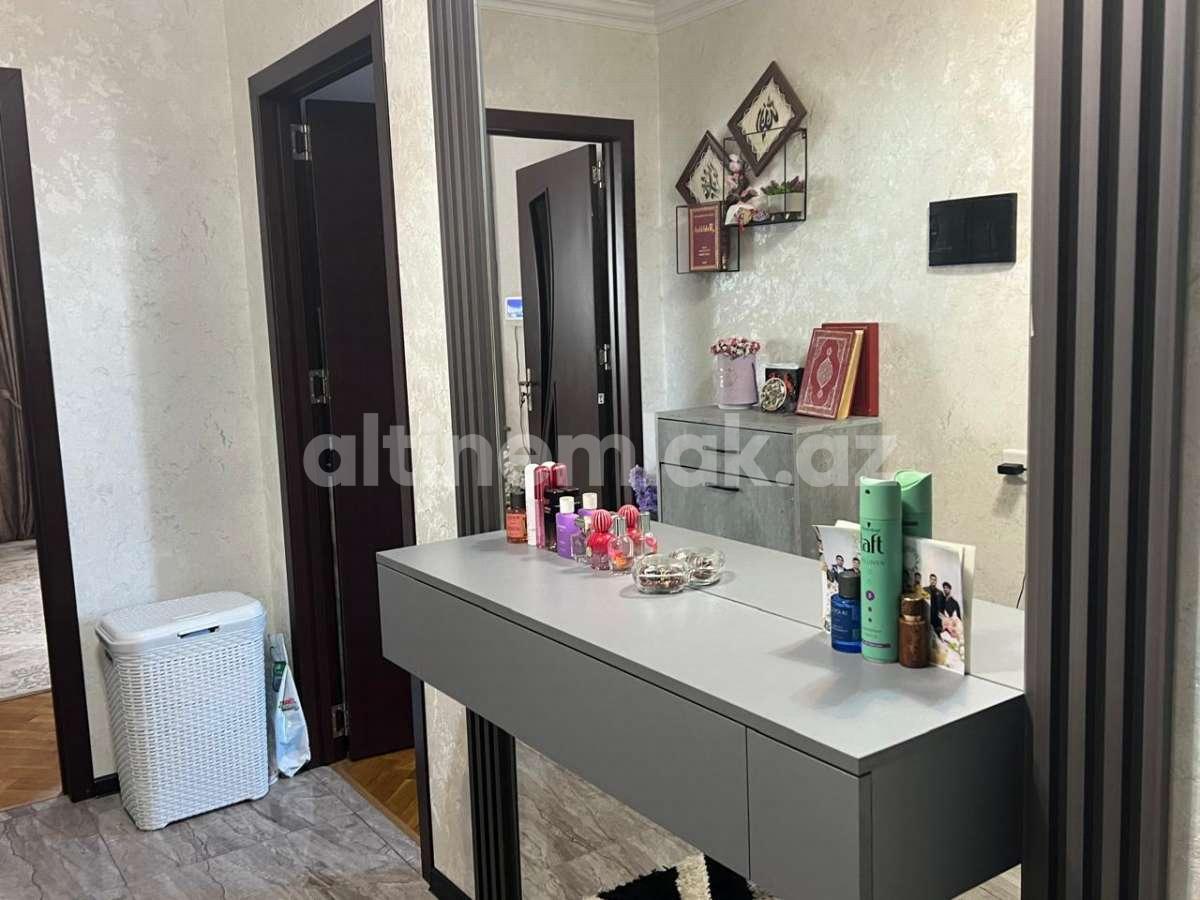 Satılır, köhnə tikili, 3 otaqlı, 75 m²