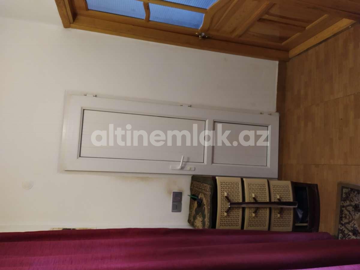 Sale, old building, 2 room, 36 m²