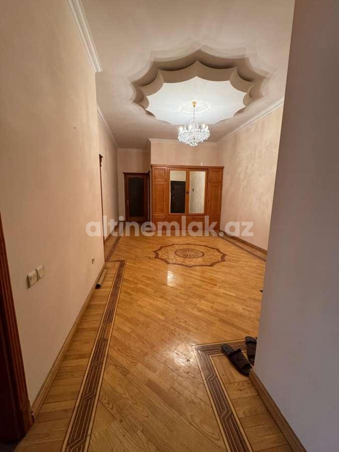 Satılır, yeni tikili, 5 otaqlı, 250 m²