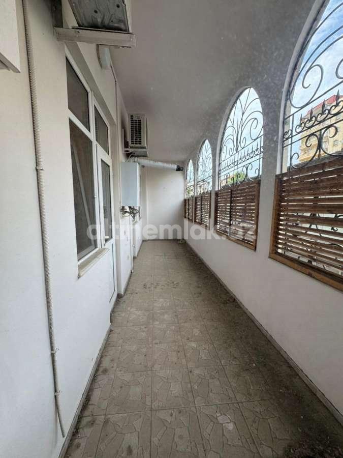 Satılır, yeni tikili, 5 otaqlı, 250 m²