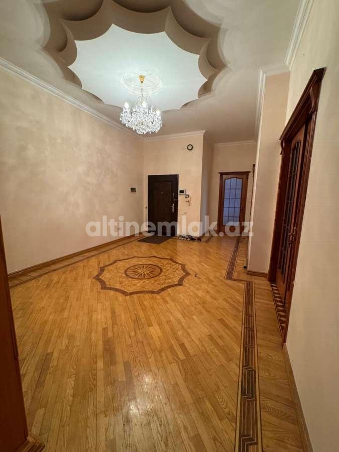Satılır, yeni tikili, 5 otaqlı, 250 m²
