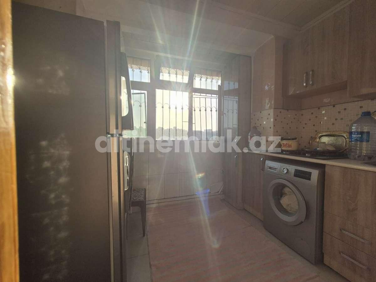 Продаётся, вторичка, 3-комнаты, 65 m²
