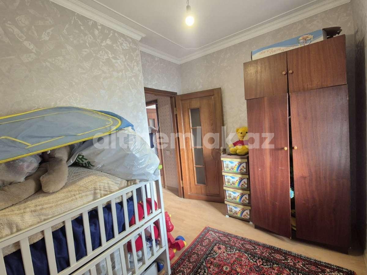 Продаётся, вторичка, 3-комнаты, 65 m²
