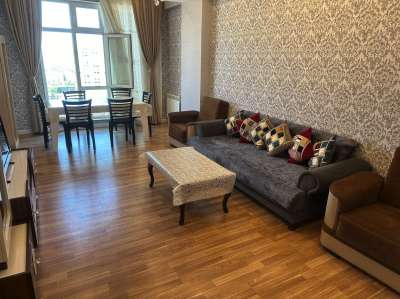 Kirayə verilir, yeni tikili, 3 otaqlı, 120 m²