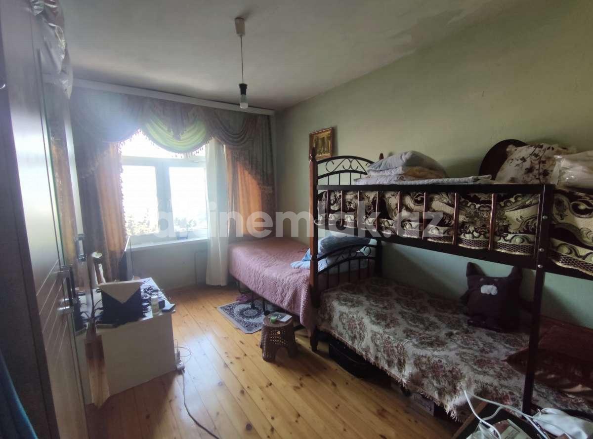 Sale, old building, 2 room, 40 m²