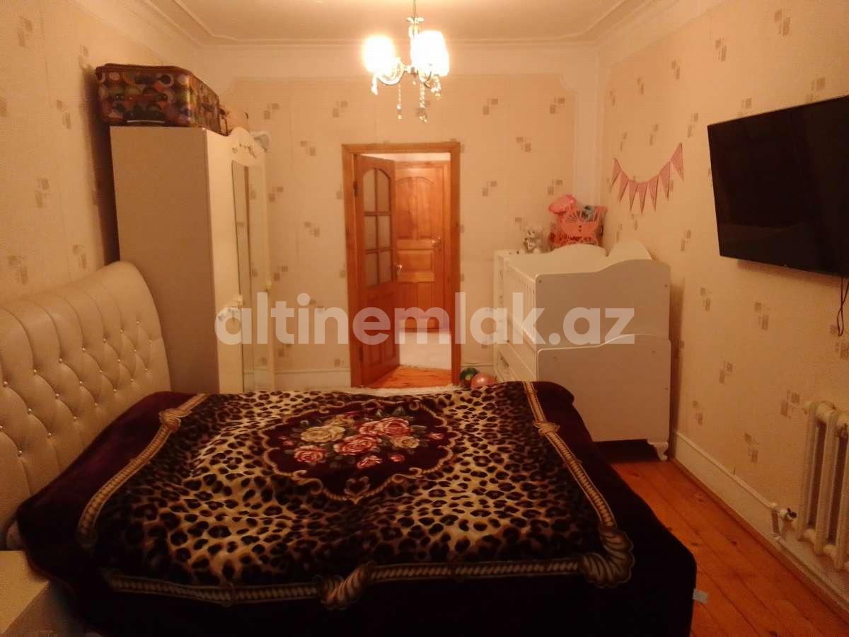 Sale, old building, 2 room, 60 m²