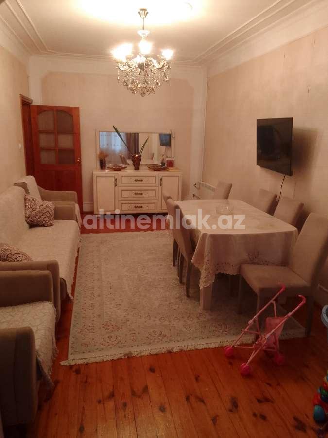 Sale, old building, 2 room, 60 m²