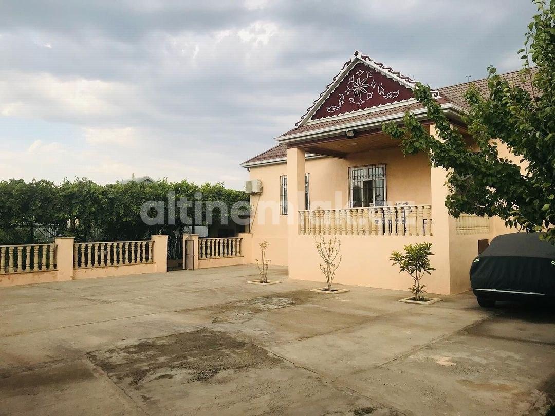 Продаётся, дом / дача, 4-комнаты, 120 m²