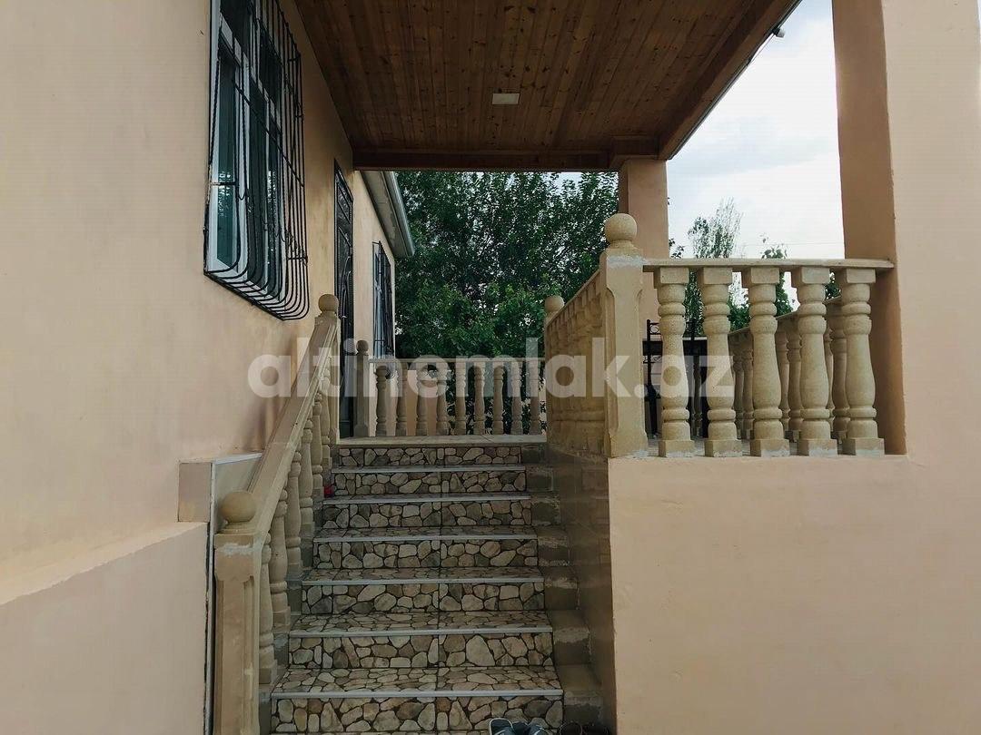 Продаётся, дом / дача, 4-комнаты, 120 m²