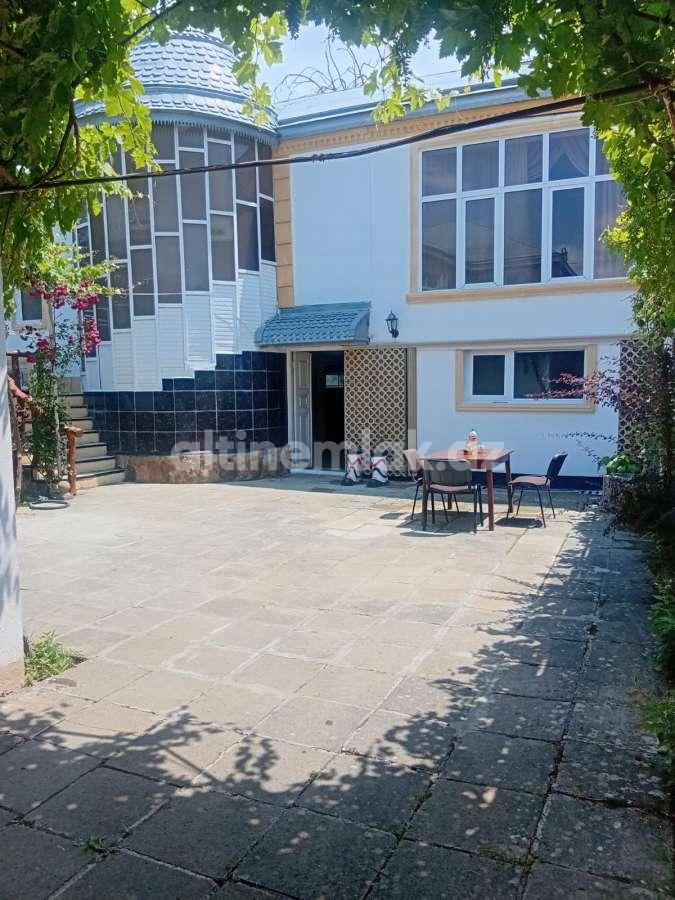 Rent, garden / house, 4 room, 140 m²