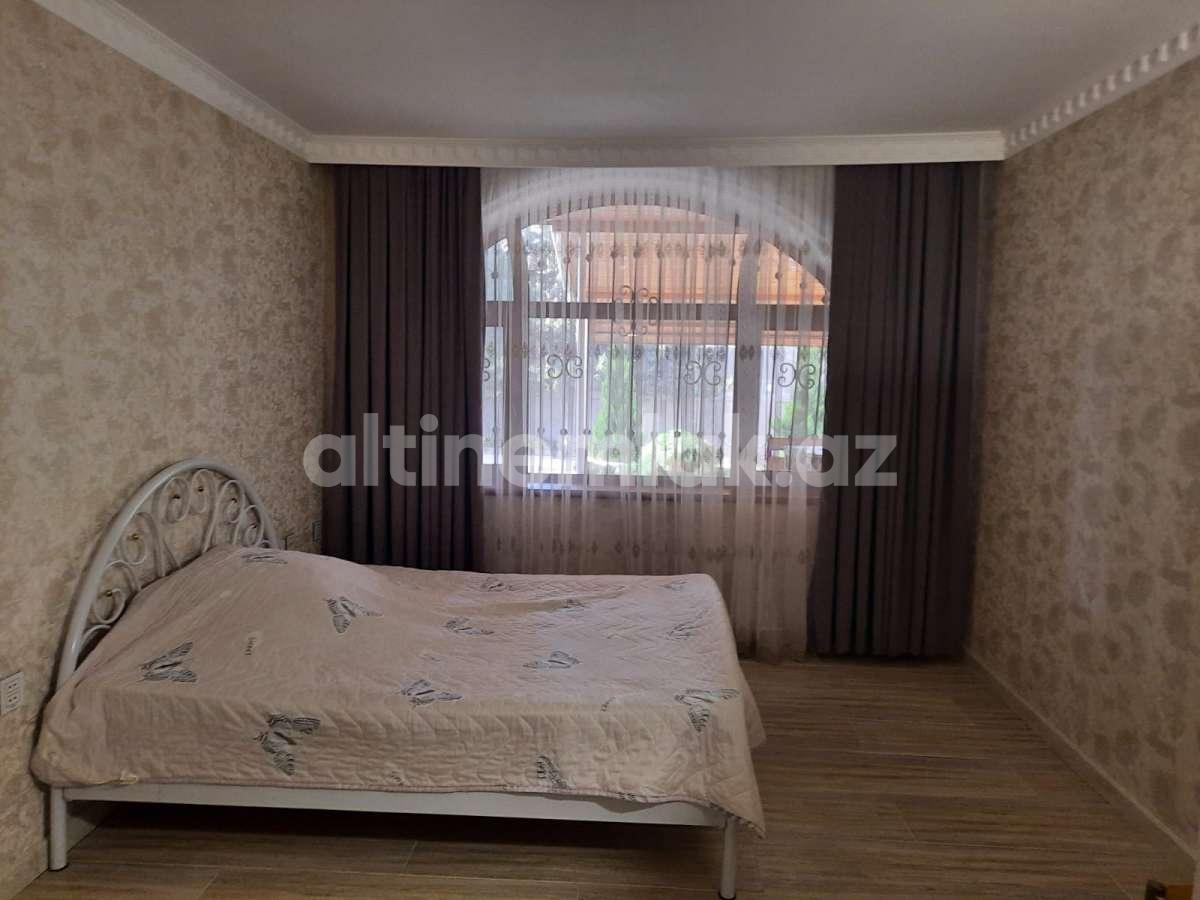 Продаётся, дом / дача, 5-комнаты, 230 m²