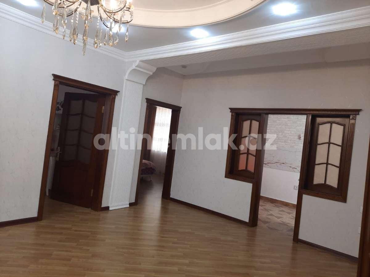 Продаётся, дом / дача, 5-комнаты, 230 m²