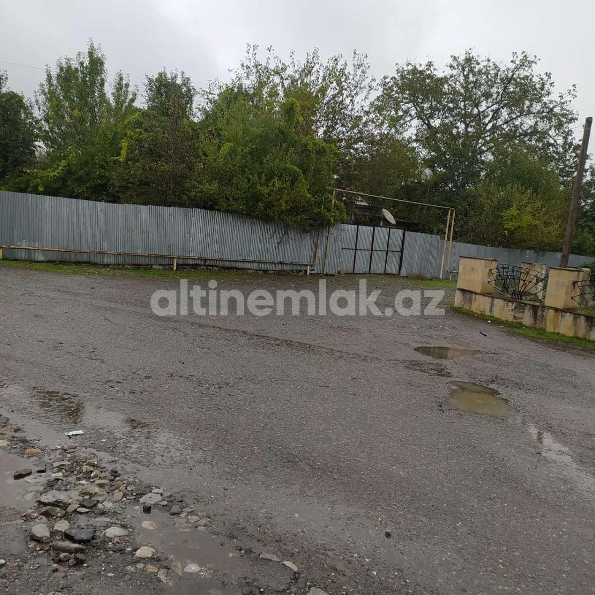 Продаётся, дом / дача, 8-комнаты, 128 m²