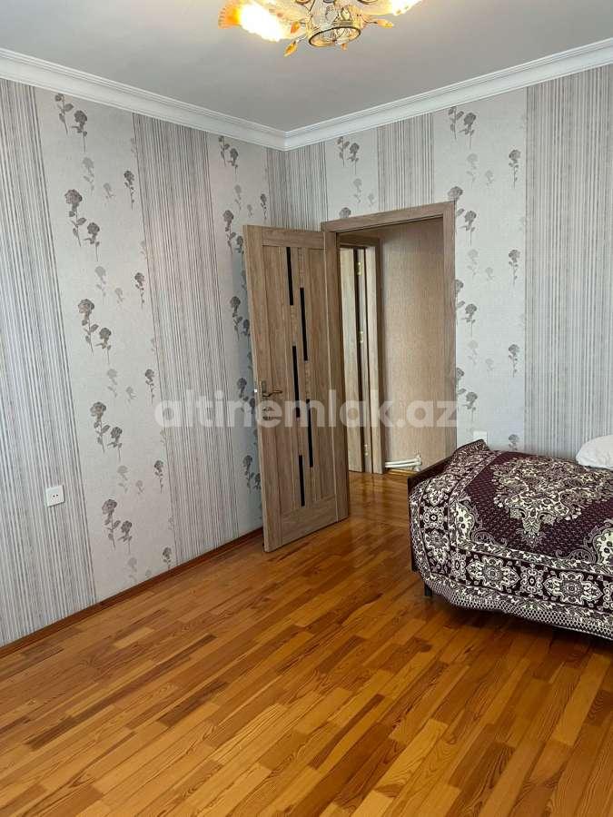 Sale, old building, 4 room, 100 m²